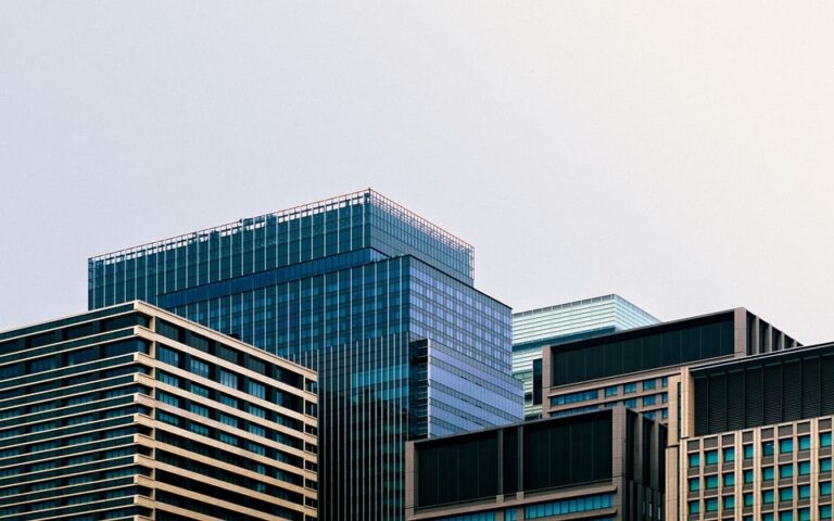 Unlocking Success: Top 5 Business Trends Transforming 2024’s Market Landscape