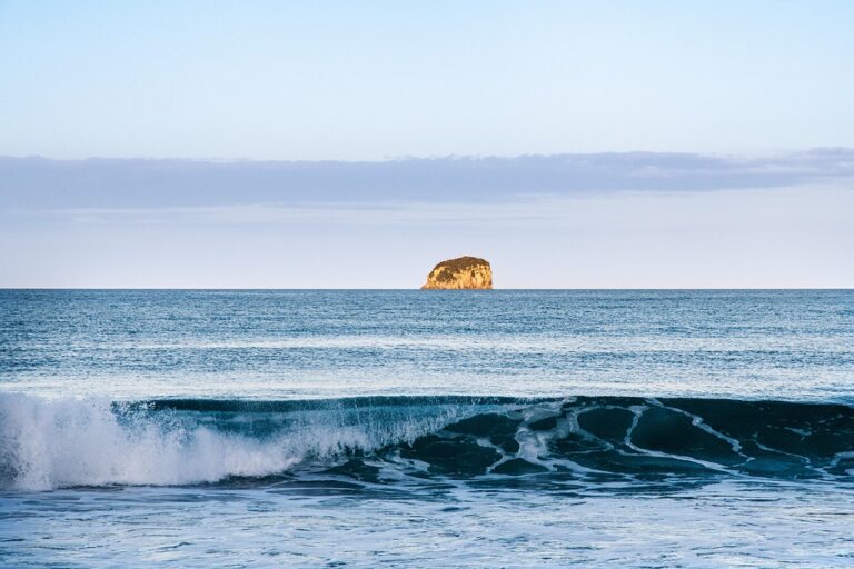 Breaking: Interest Rates Surge Again—What It Means for Your Wallet Today